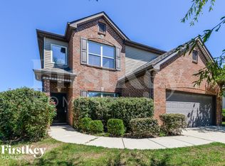 2045 Kensington Ct, Calera, AL 35040