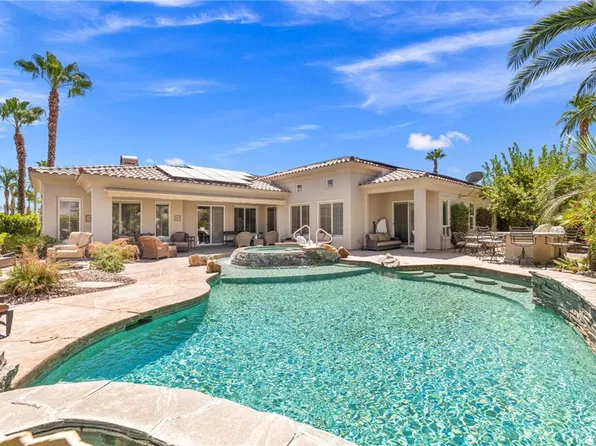321 Loch Lomond Rd, Rancho Mirage, CA 92270
