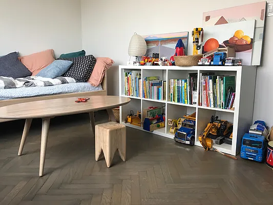 Rented by Compass | media 9