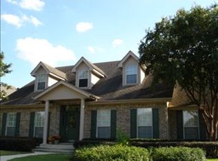 1887 Oak Gln, New Braunfels, TX 78132