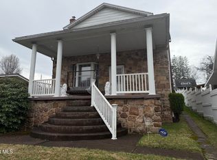 425 5th St, Tyrone, PA