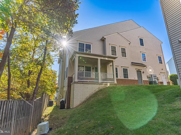 2998 Chinkapin Oak Ln, Woodbridge, VA 22191