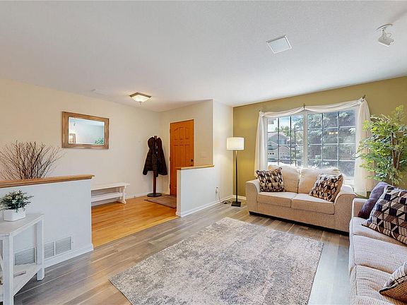 5th image of 3179 E 133rd Avenue