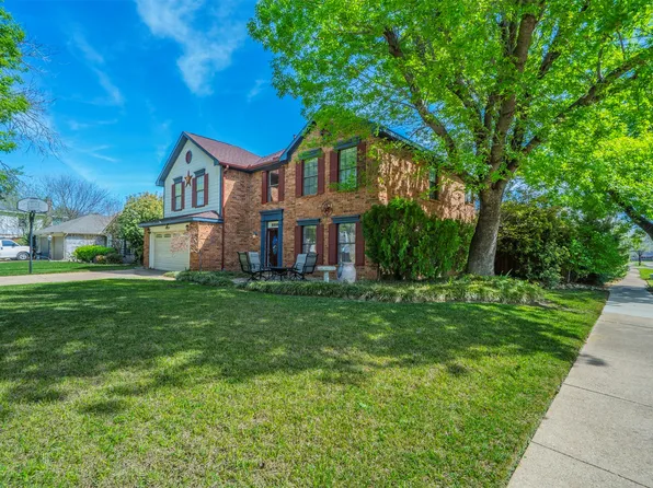 4424 Newberry St, Grand Prairie, TX 75052