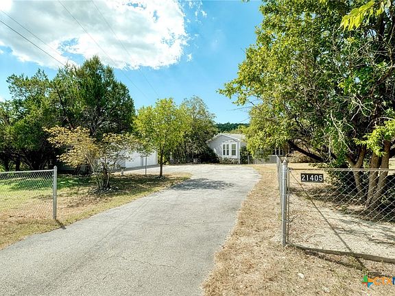 2nd image of 21405 Cherry Hollow Cv
