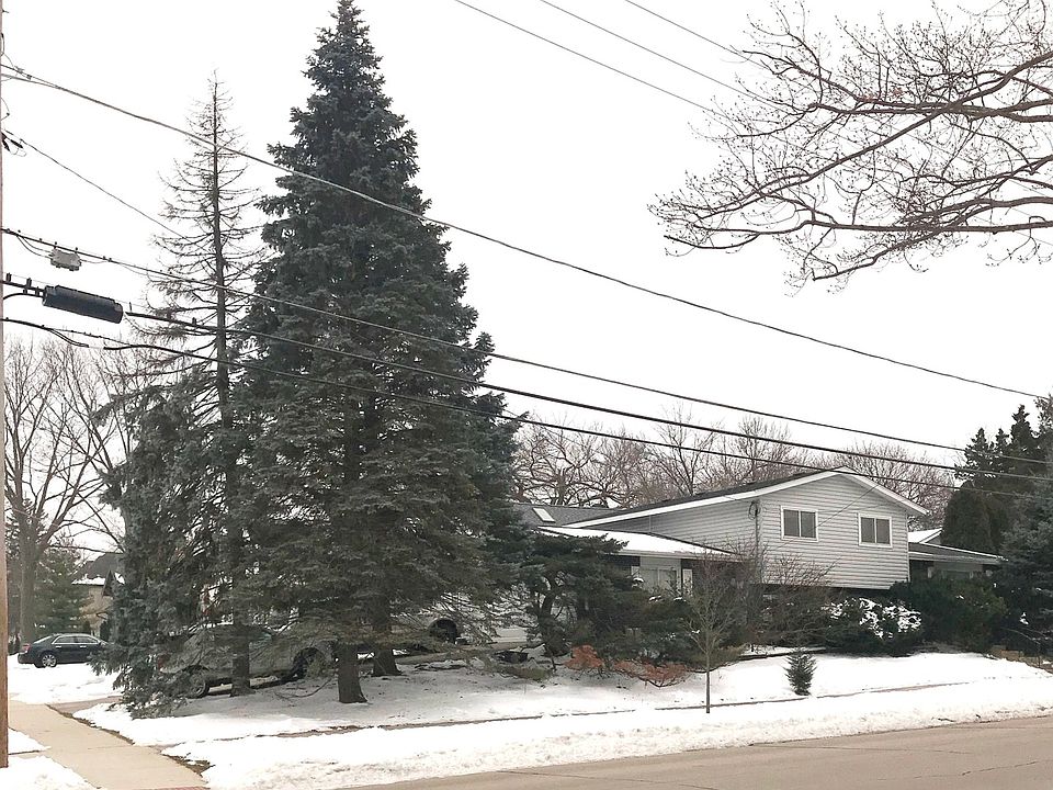 1st image of 675 Hill Ave