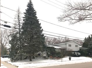 675 Hill Ave, Glen Ellyn, IL