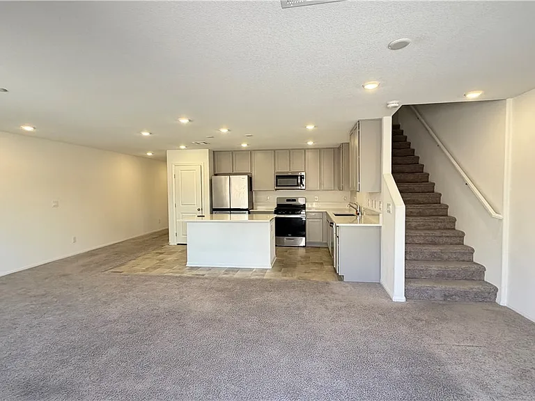 9527 Victory Wings St — Photo 18