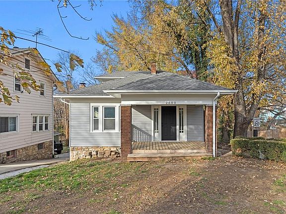 2nd image of 2600 Grandview Blvd