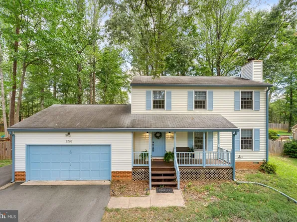 2226 Harpoon Dr, Stafford, VA 22554