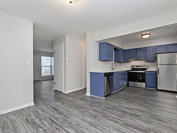 5th image of 2452 N 38th St