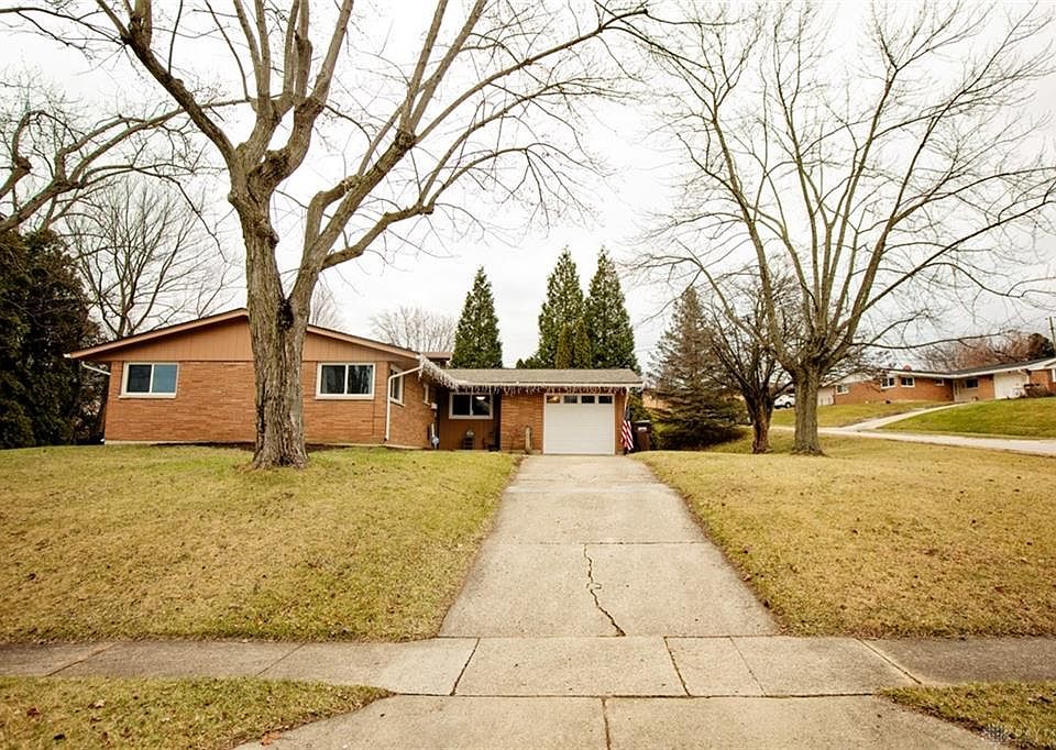 1st image of 310 E Doris Dr