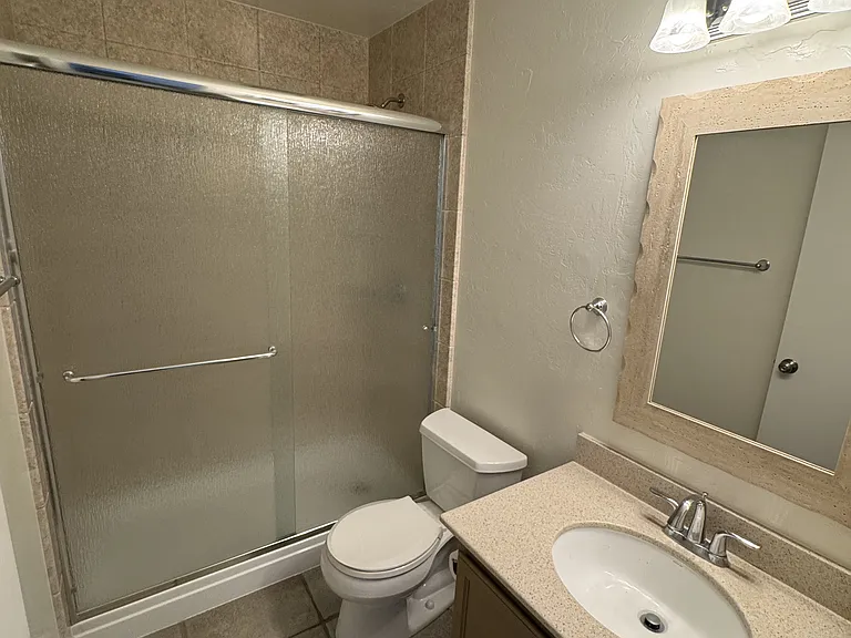 2941 W Calle Lucinda — Photo 10