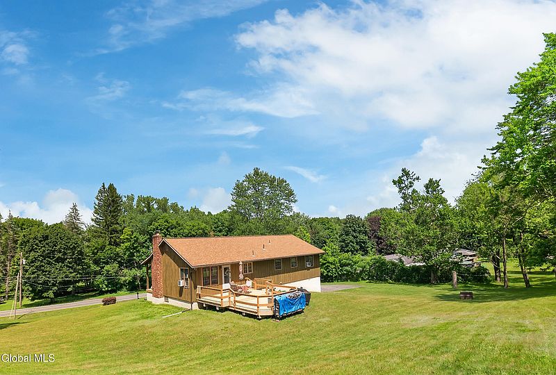 3rd image of 337 Quackenbush Road