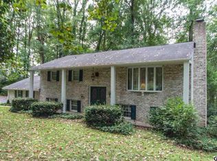 14 Poplar Ln, Elizabethtown, PA 17022