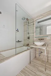 Rented by New York Casas Ltd.