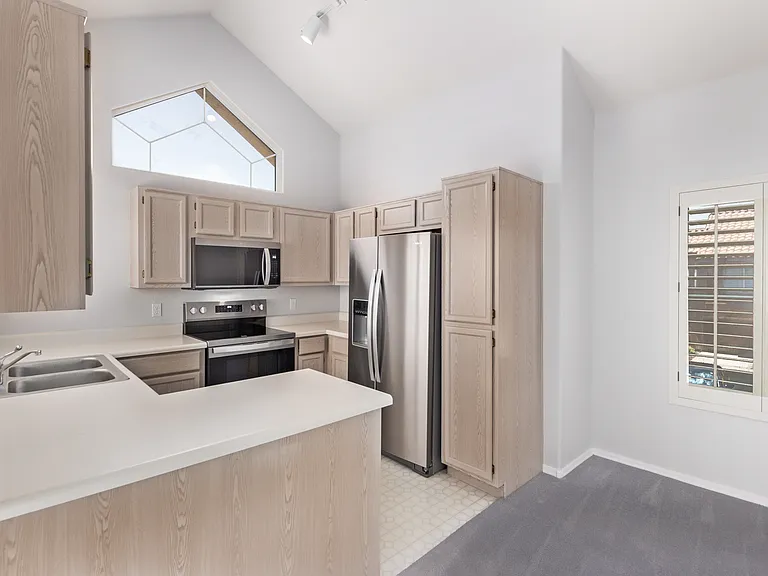 1633 E Lakeside Dr #143 — Photo 18
