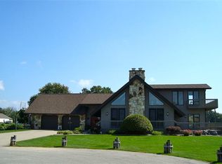 51096 Beach Rd, Elkhart, IN