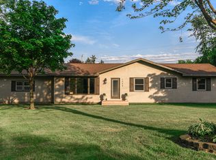2008 Lakeshore Dr, La Crosse, WI 54603