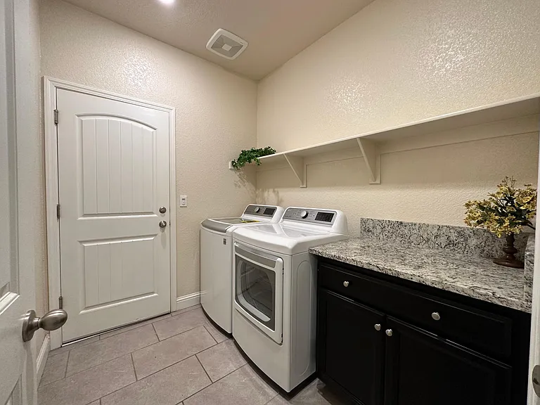 146 Sproul Ct — Photo 9