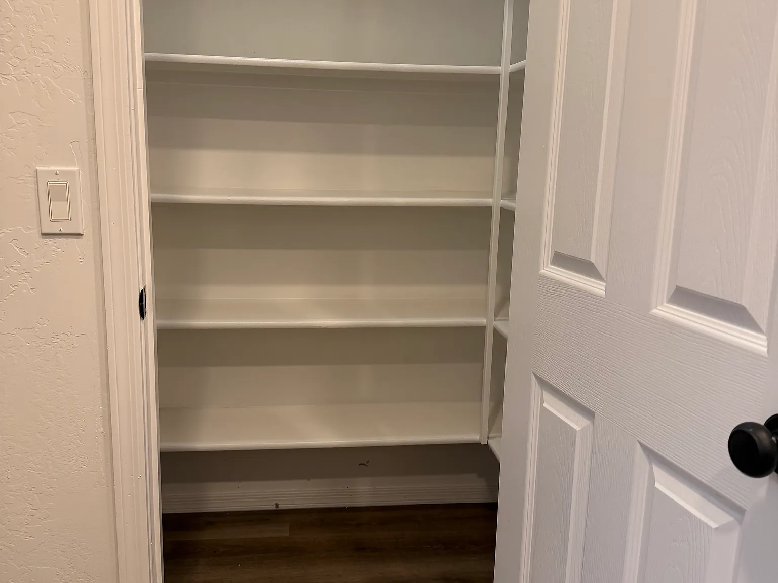 2 bed, 950 sqft, $1,400 — Photo 3