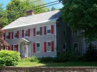 59 High St, Greenfield, MA 01301