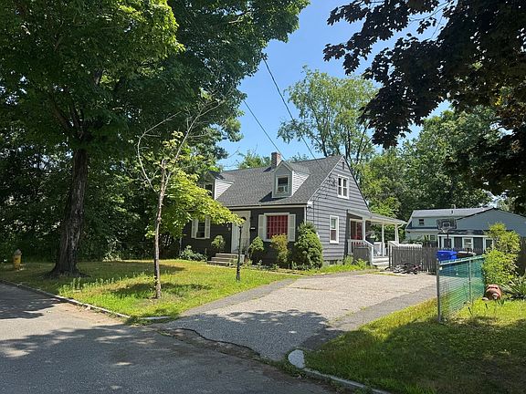 4th image of 119 Massreco St