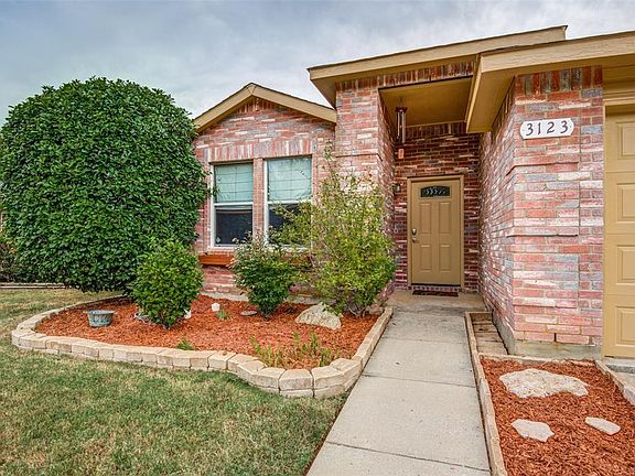 3rd image of 3123 Breton Dr