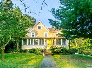 59 Perry Ave, Bayville, NY 11709