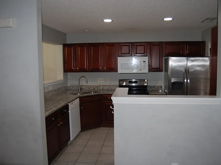 5618 Harbor House Dr — Photo 3