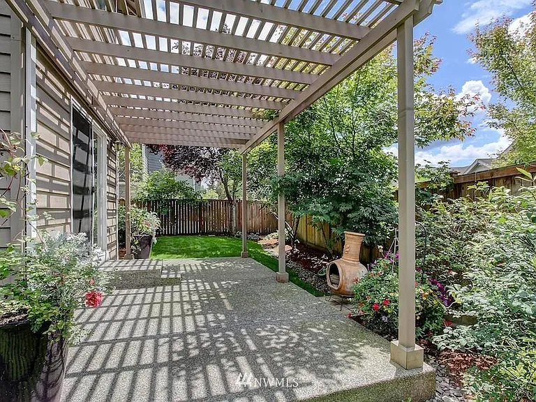8819 230th Way NE — Photo 3