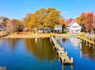 935 Williams St, Edgewater, MD 21037