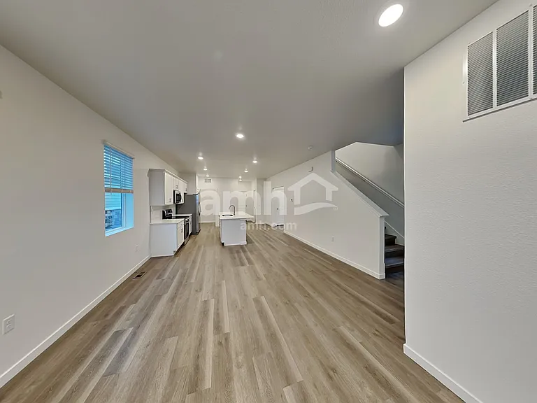 26153 E Calhoun Cir — Photo 6