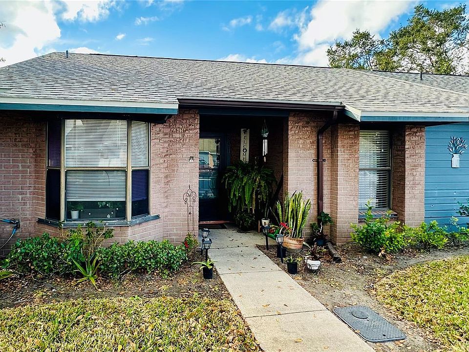 1st image of 2561 King Oak Cir