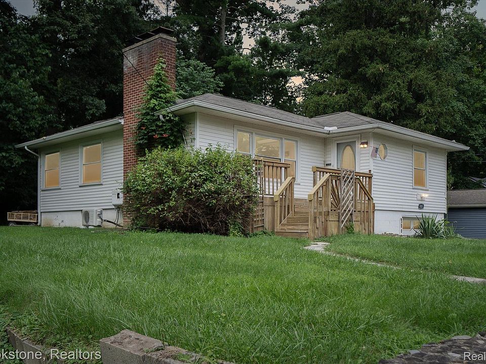 1st image of 1005 Forest Lake Blvd