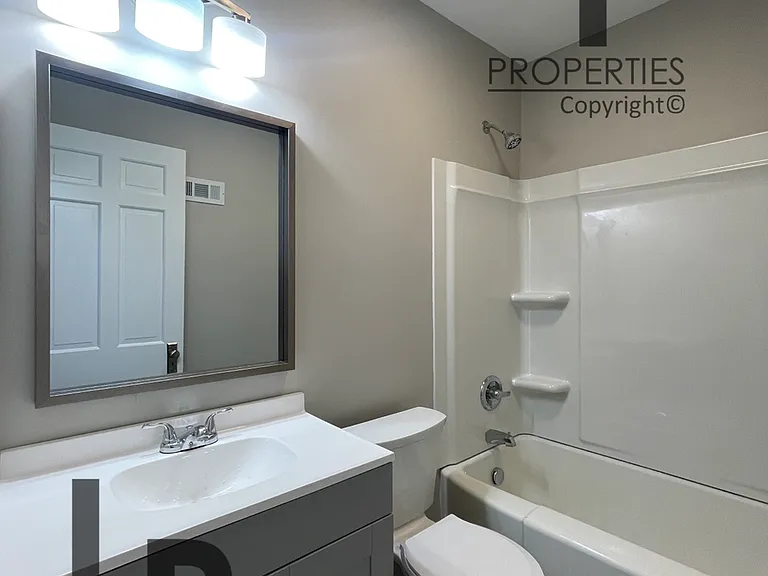 140 Cochran Rd #2 — Photo 10