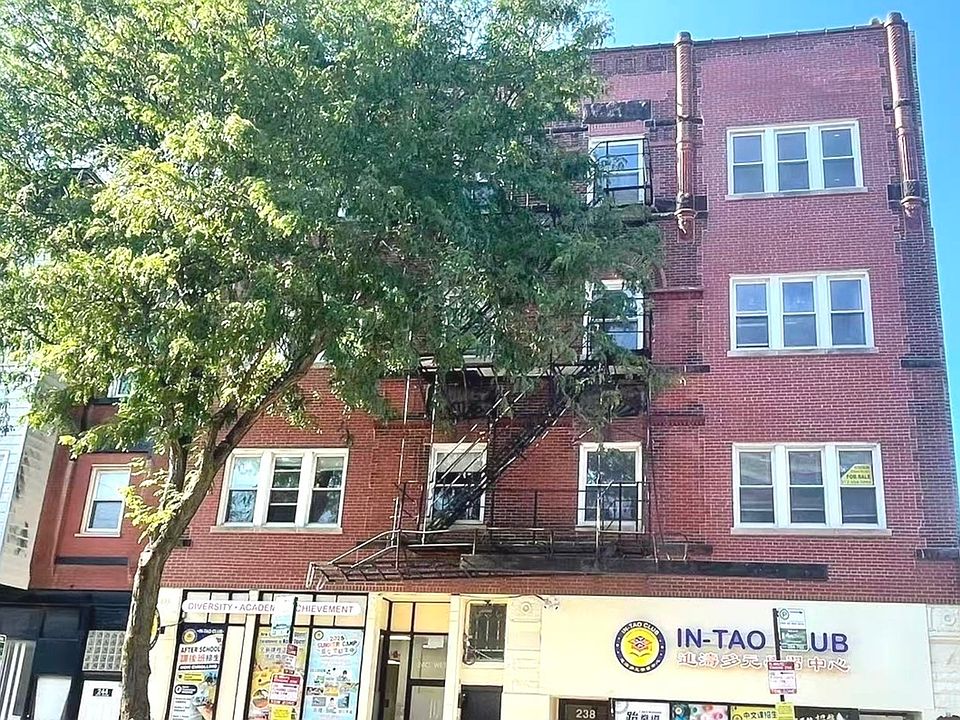 1st image of 238 W 31st St APT 2E