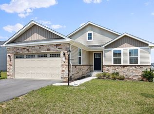 86 Porch Light Ln, Hedgesville, WV 25427