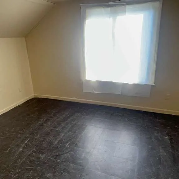 8836 Mettetal St — Photo 11