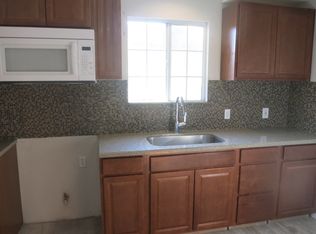 242 E L St, Colton, CA 92324