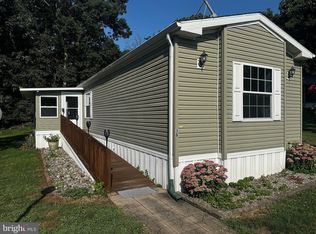 38 Rainbow Cir, Elizabethtown, PA 17022