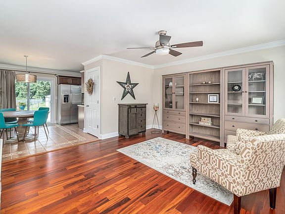 Living Room/Dining Room - beautiful hardwood flooring in living room and family room, some bedrooms