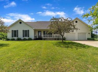 10464 Hankerd Rd, Pleasant Lake, MI 49272