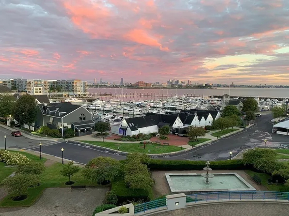 2001 Marina Dr APT 504, Quincy, MA 02171