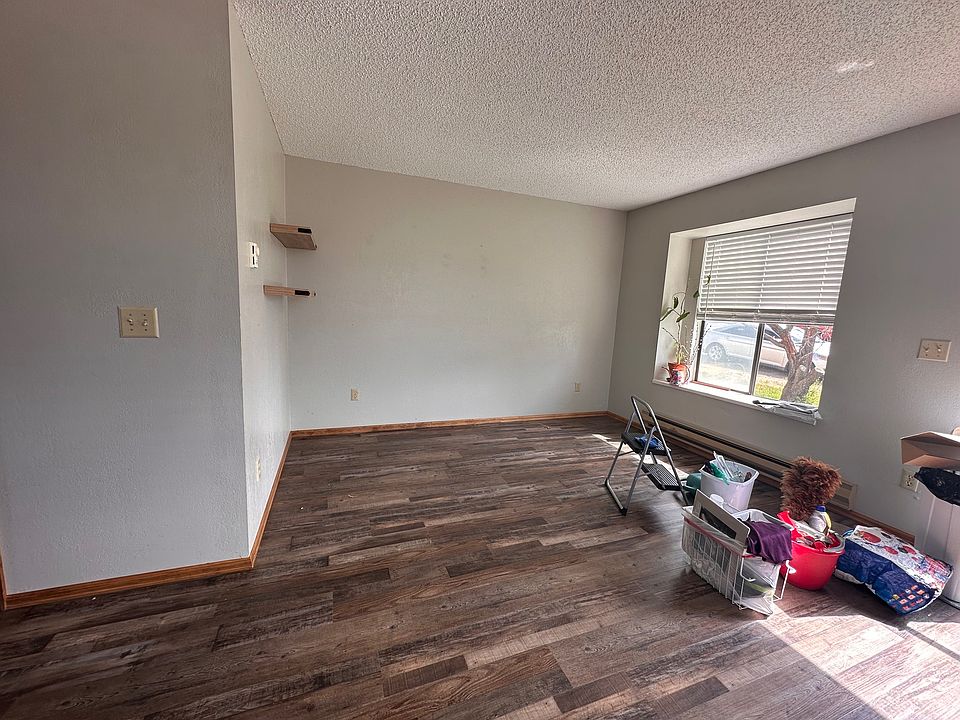 2nd image of 310 NW 9th St