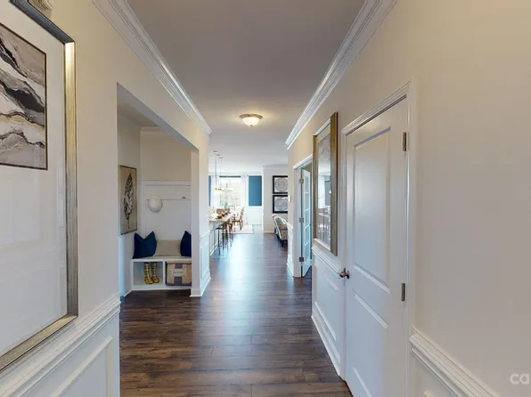 359 Fox Cove Rd, Hendersonville, NC 28792