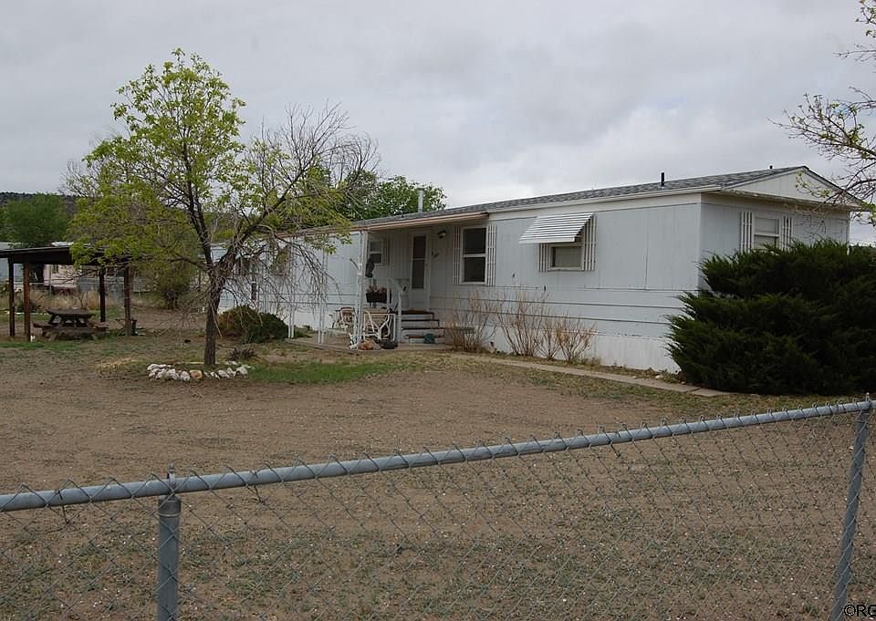 2nd image of 1071 Natalie St