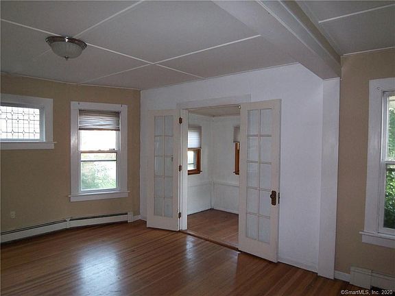 4th image of 68 Woodland Ave #1