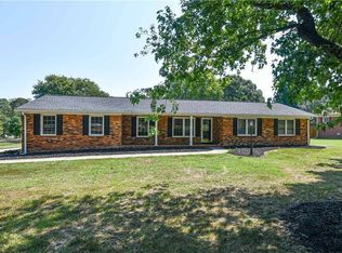 1501 Reynard Dr, Kernersville, NC 27284