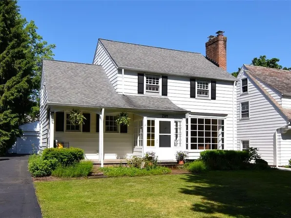 2384 Loyola Rd, University Hts, OH 44118